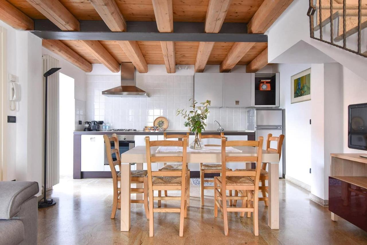 Calaone Wondeful Duplex Apartment Con Parcheggio X4 Baone Kültér fotó