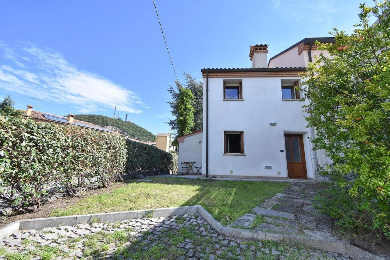 Calaone Wondeful Duplex Apartment Con Parcheggio X4 Baone Kültér fotó
