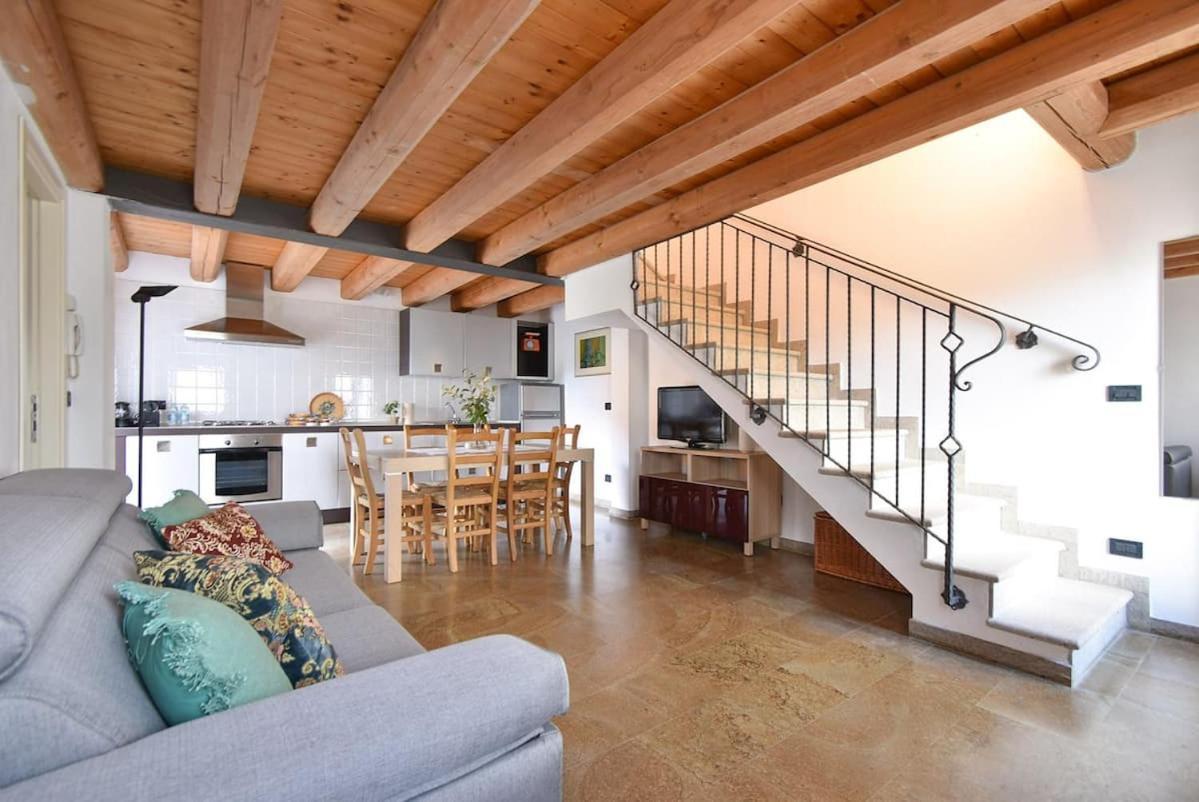 Calaone Wondeful Duplex Apartment Con Parcheggio X4 Baone Kültér fotó